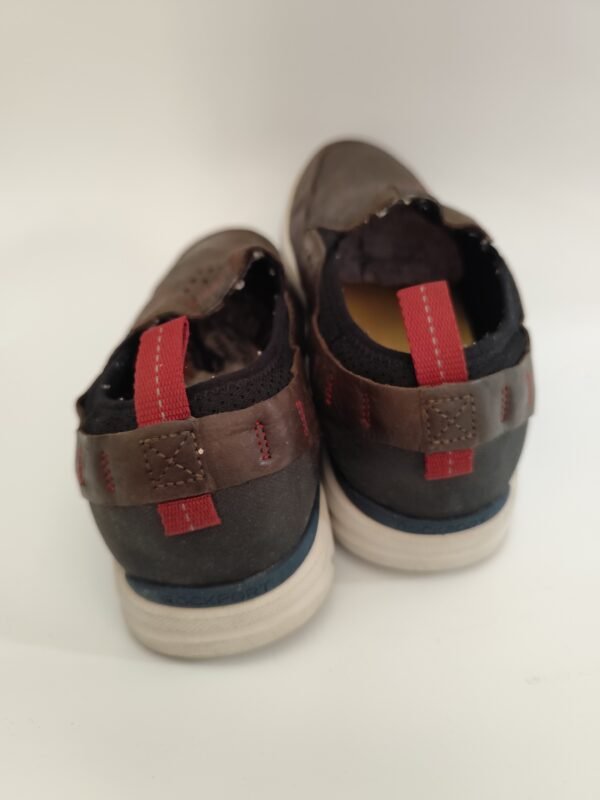 TrueFlex Brown Shoes - Size 42 - Image 3