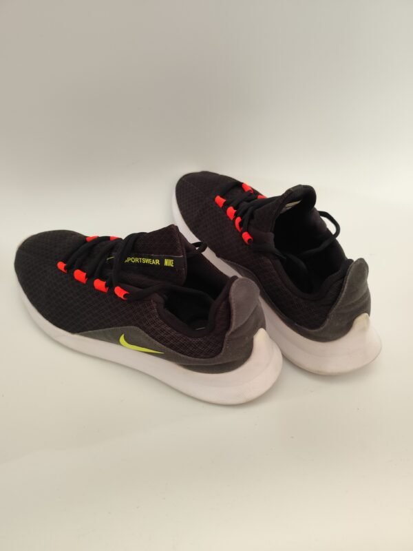 Nike Viale Black Sneakers - Size 44 - Image 3
