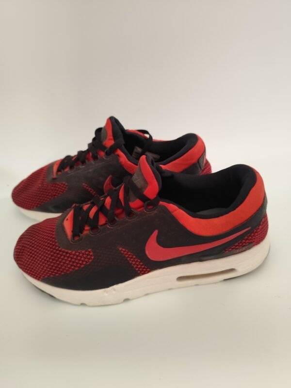 Nike Air Max Zero 876070-600 Essential Bred University Red Black Sneakers - Size 44.15